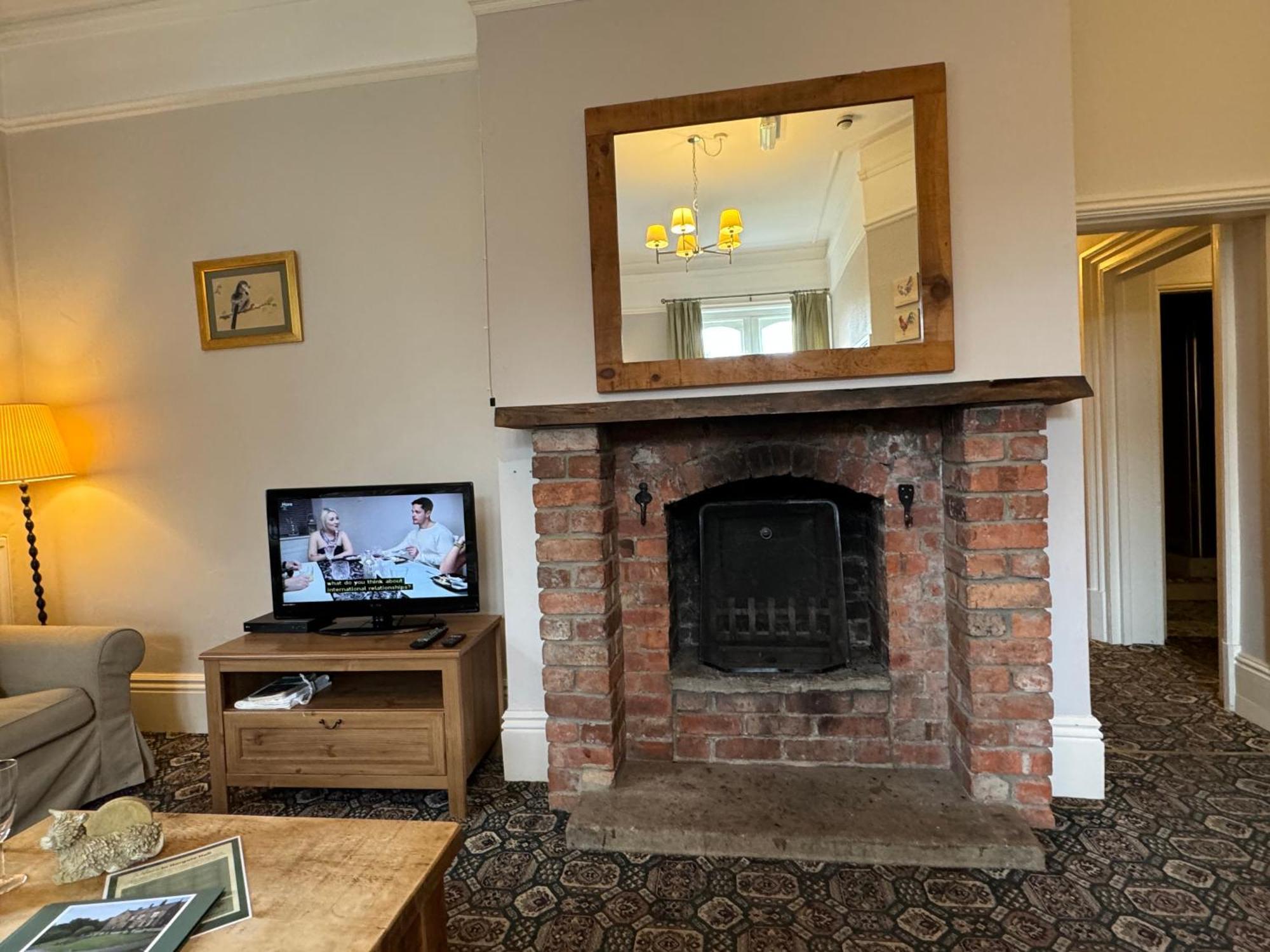 Hargate Hall Self Catering Бакстон Екстер'єр фото